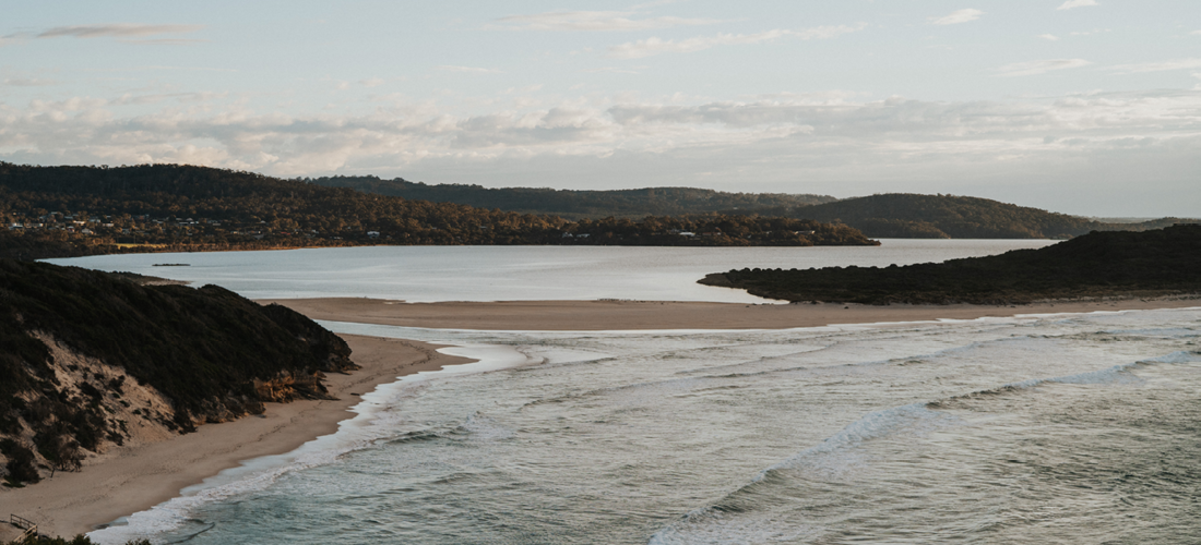 Mountains and the beach 